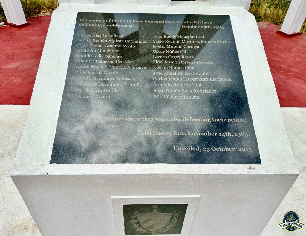 The main plaque atThe Memorial to the Cuban Internationalist Martyrs, in Grenada